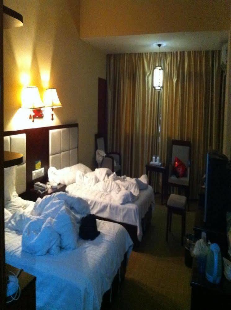 Triumph Power Hotel Shiyan  Eksteriør bilde