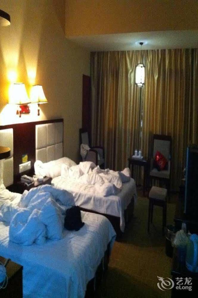 Triumph Power Hotel Shiyan  Eksteriør bilde